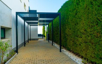 Property slide 61