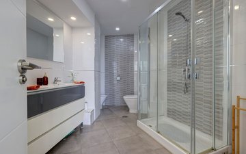 Property slide 21