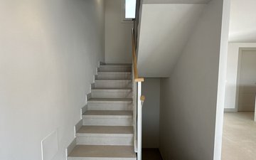 Property slide 32