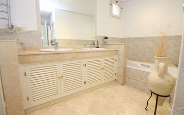 Property slide 18