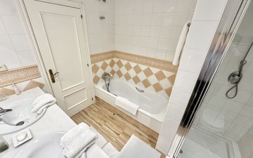 Property slide 18