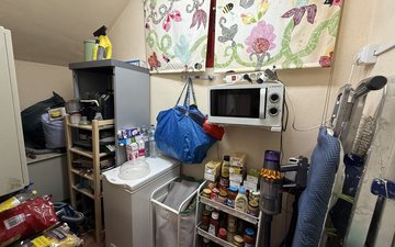 Property slide 60