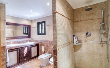Property slide 38
