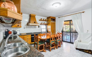 Property slide 43