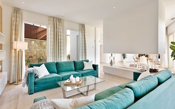 Property slide 10