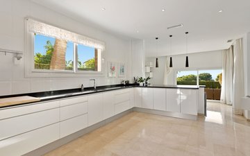 Property slide 14