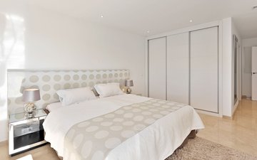 Property slide 46