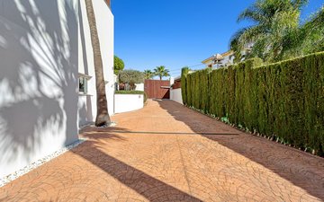 Property slide 58