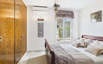 Property slide 14