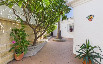 Property slide 37