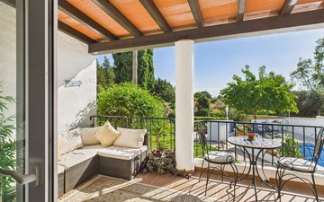 Property slide 40