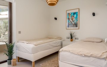 Property slide 15