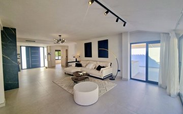 Property slide 10