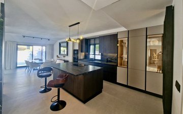 Property slide 15