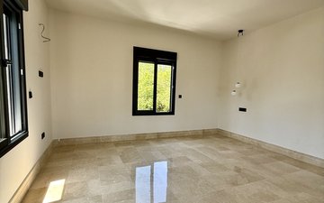 Property slide 36