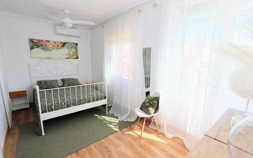 Property slide 16
