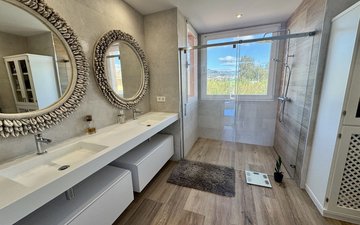 Property slide 20