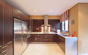 Property slide 16