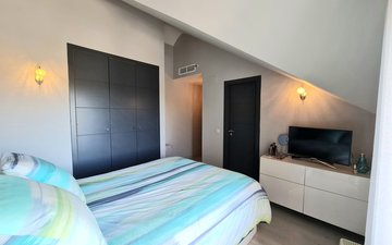 Property slide 20
