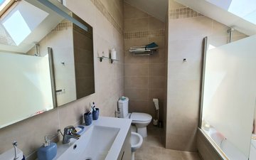 Property slide 22