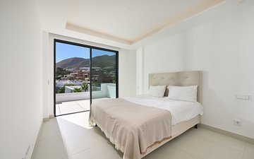 Property slide 21