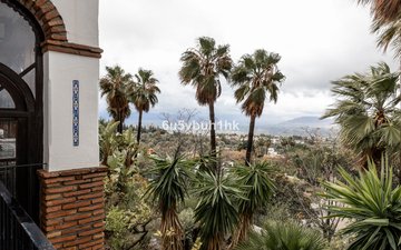 Property slide 21