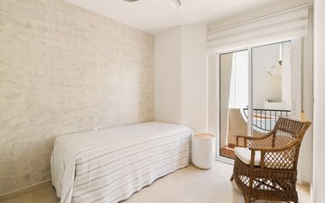 Property slide 25