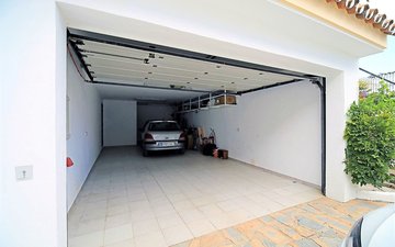 Property slide 39