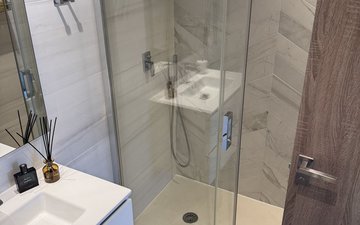 Property slide 18