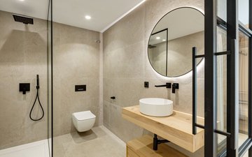 Property slide 32