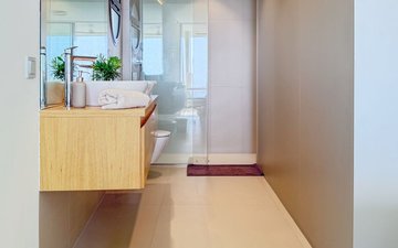 Property slide 20