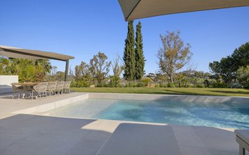 Property slide 109