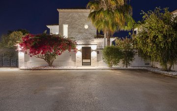 Property slide 126