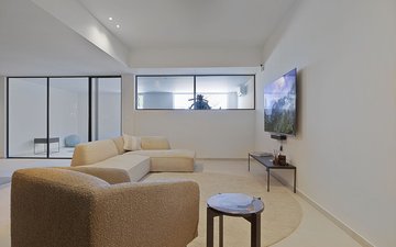 Property slide 94