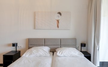 Property slide 22