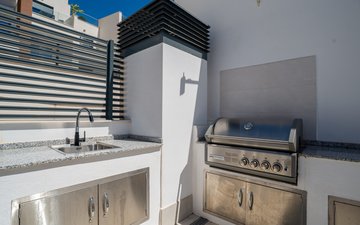 Property slide 7