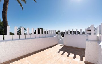 Property slide 25