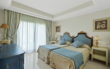 Property slide 18