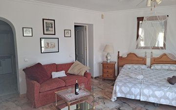 Property slide 10