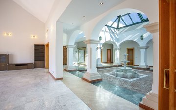 Property slide 32
