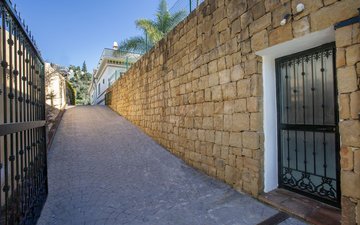 Property slide 47