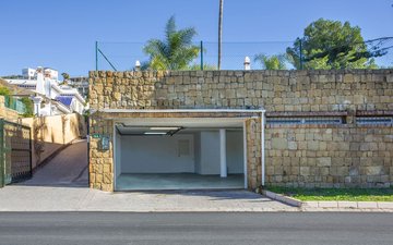Property slide 49