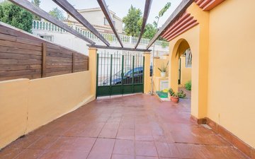 Property slide 14