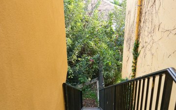 Property slide 44