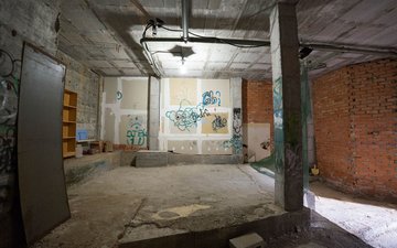 Property slide 50