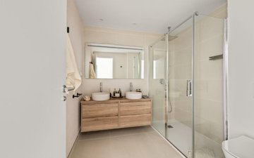 Property slide 23