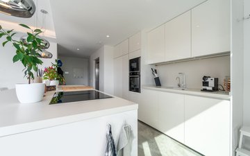 Property slide 16