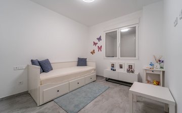 Property slide 25