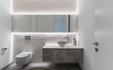 Property slide 20