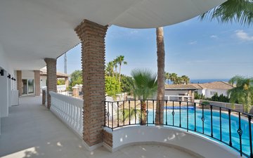 Property slide 28